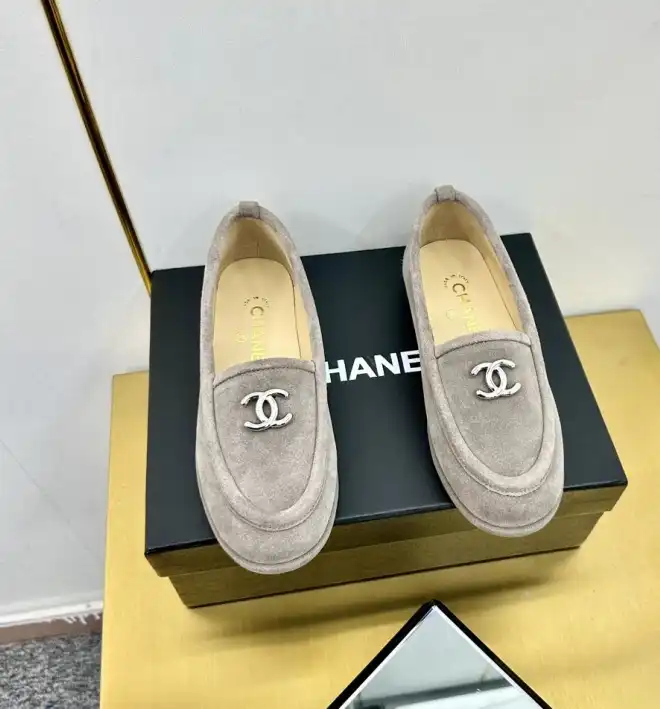 hype Chanel Boots