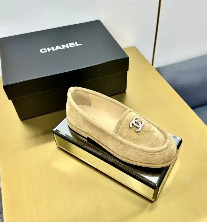 hype Chanel Boots