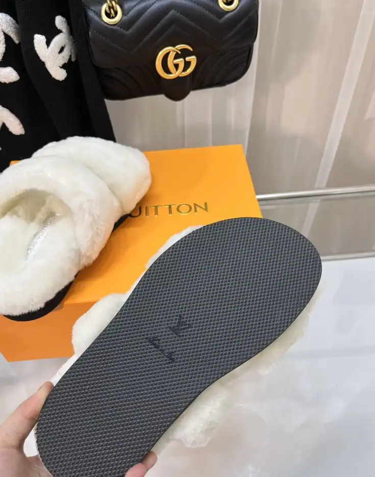 hype LV Slippers