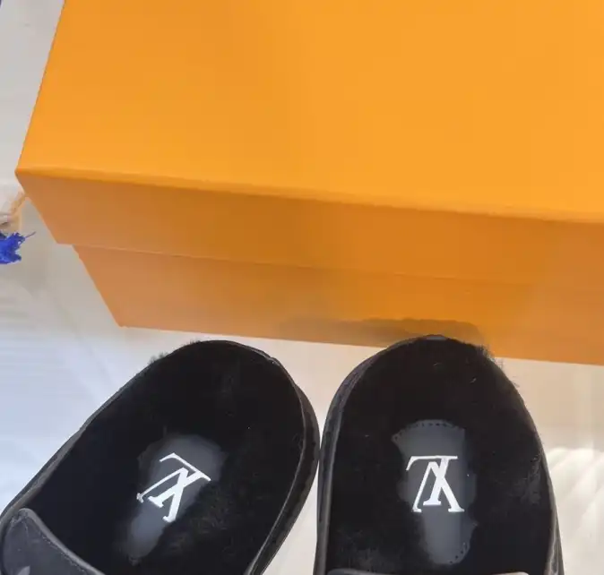 hype LV Slippers