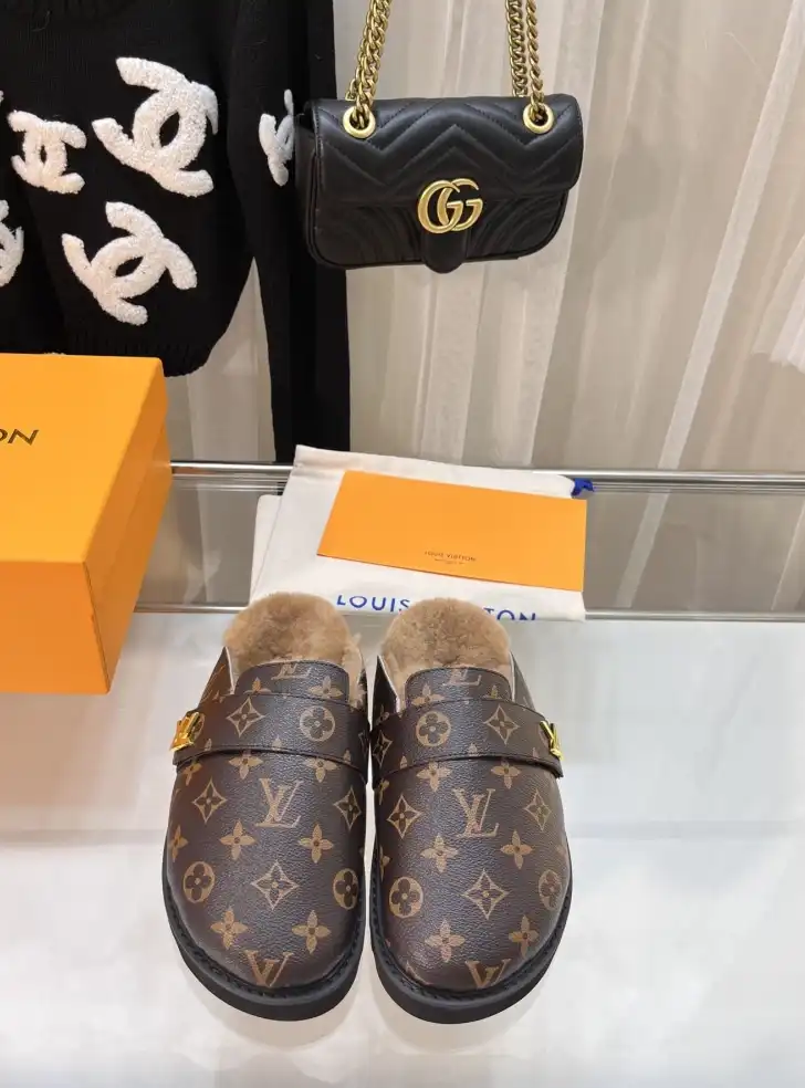 hype LV Slippers