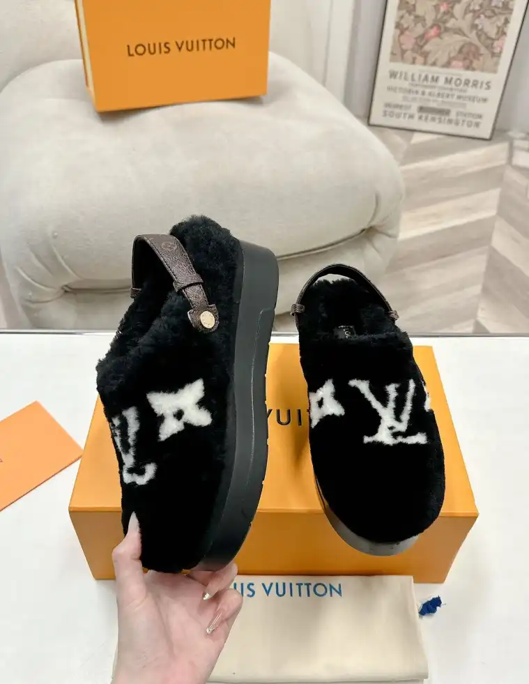 hype LV Slippers