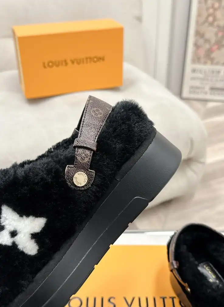 hype LV Slippers