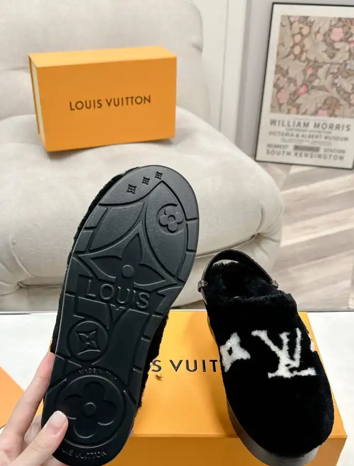 hype LV Slippers