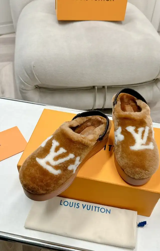 hype LV Slippers