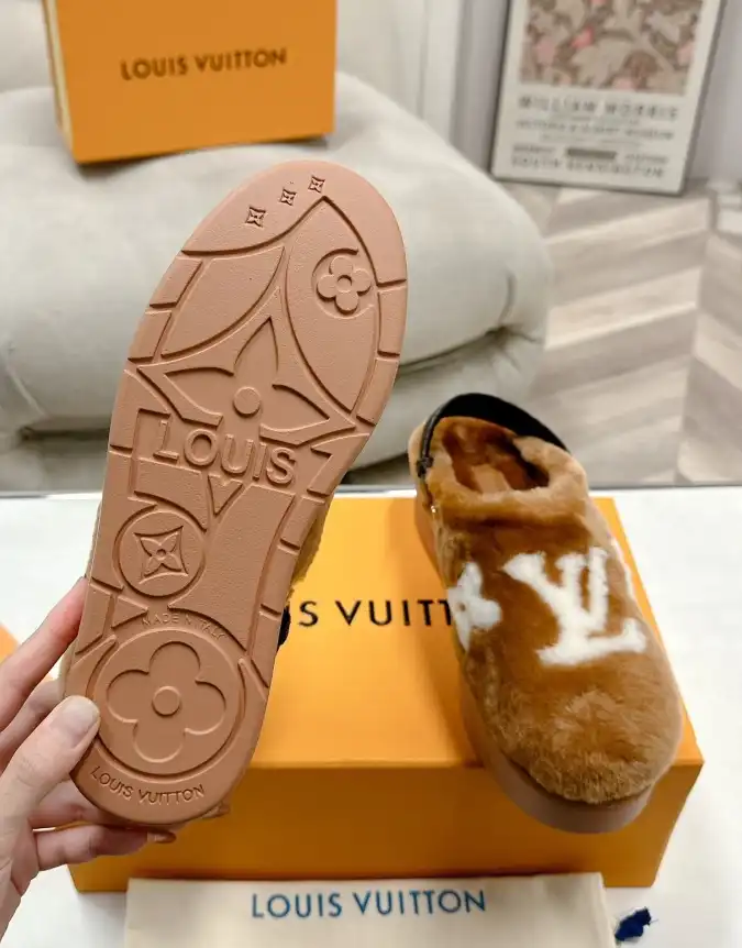 hype LV Slippers