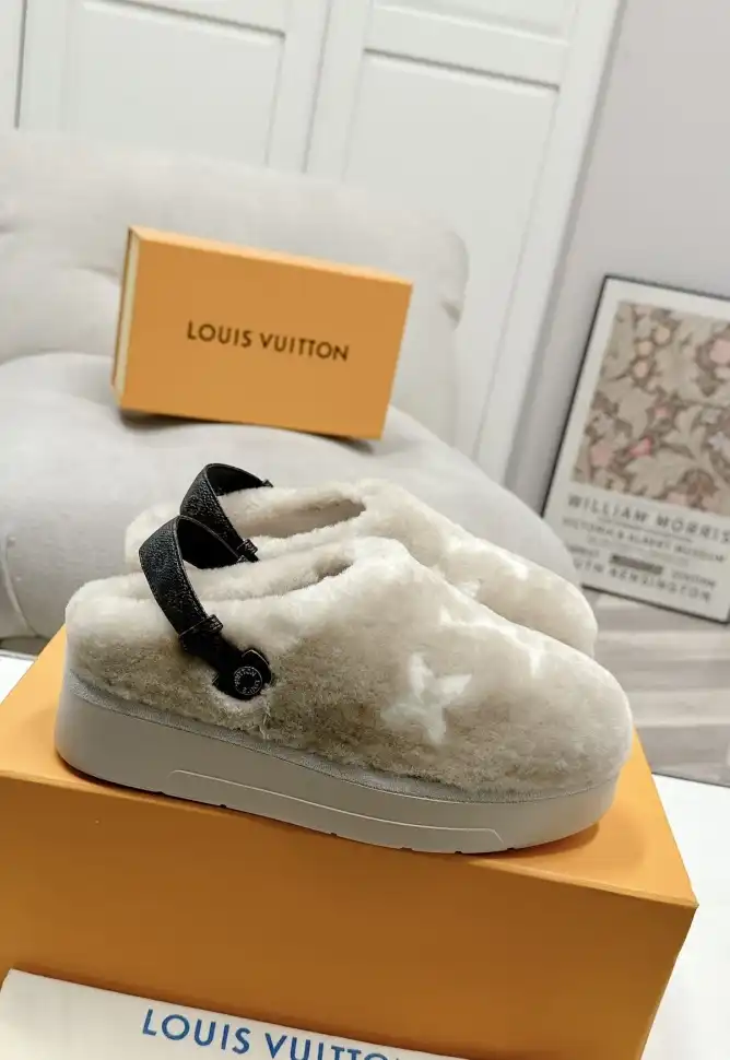 hype LV Slippers