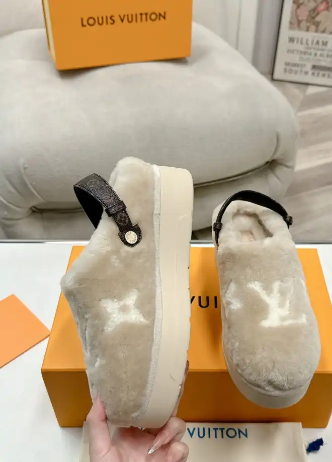 hype LV Slippers