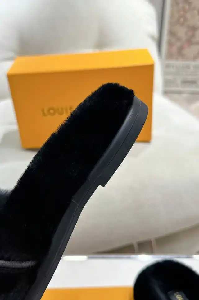 hype LV Slippers