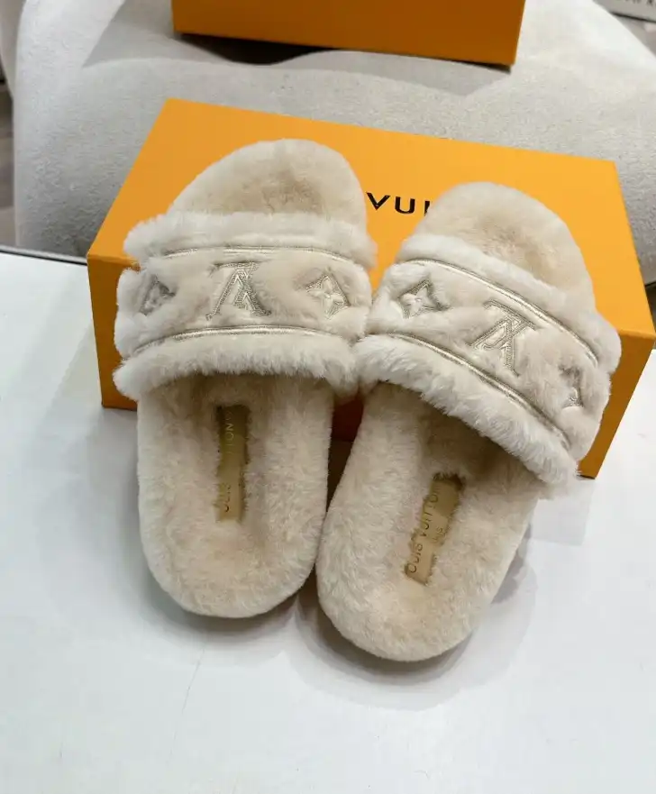 hype LV Slippers