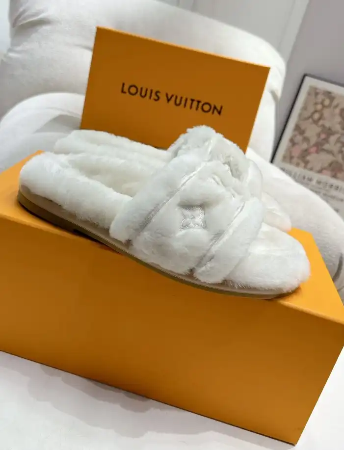 hype LV Slippers