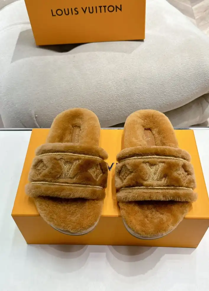 hype LV Slippers