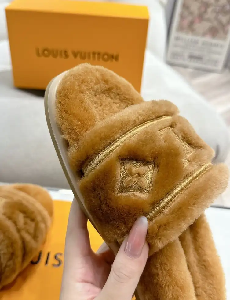 hype LV Slippers