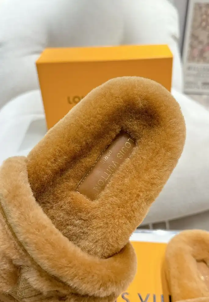 hype LV Slippers