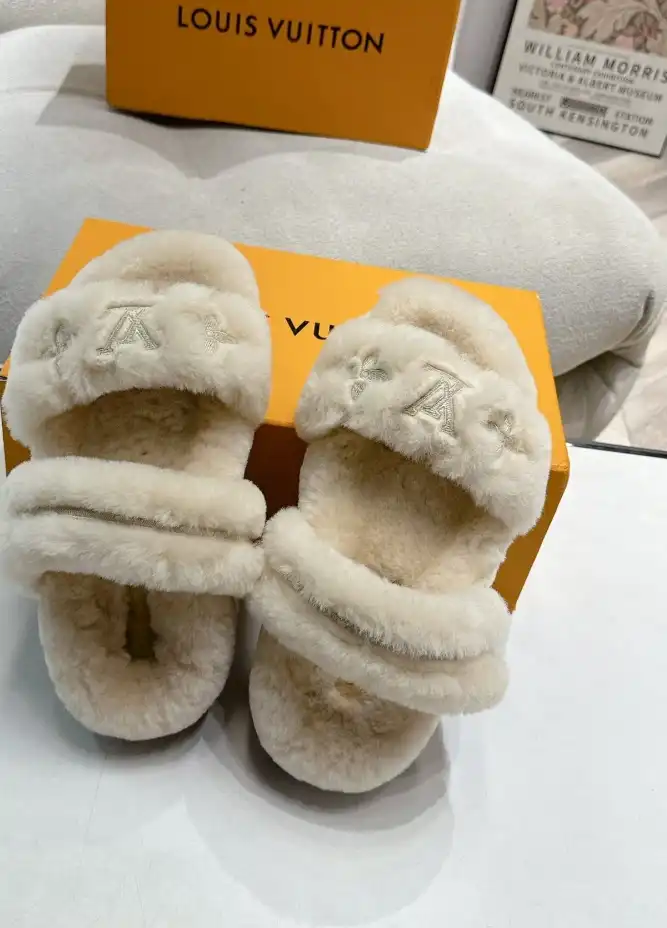 hype LV Slippers