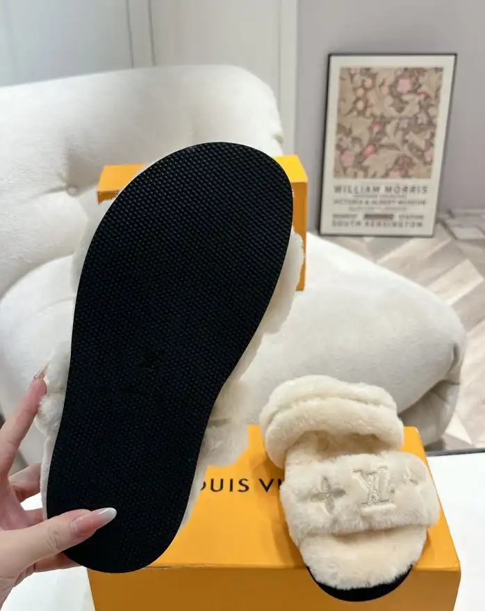 hype LV Slippers