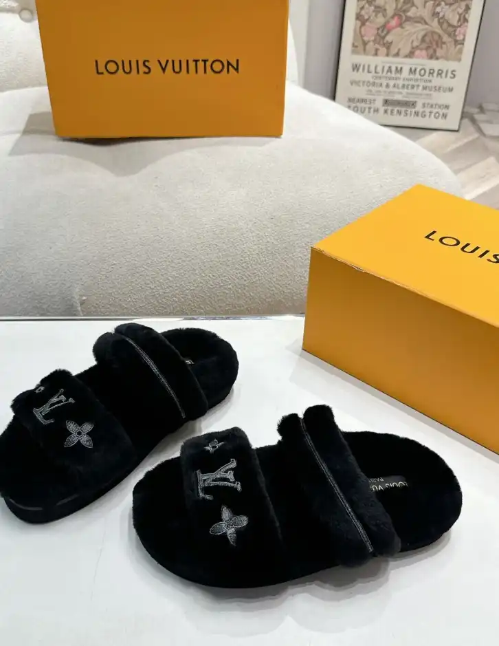 hype LV Slippers