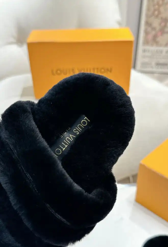 hype LV Slippers