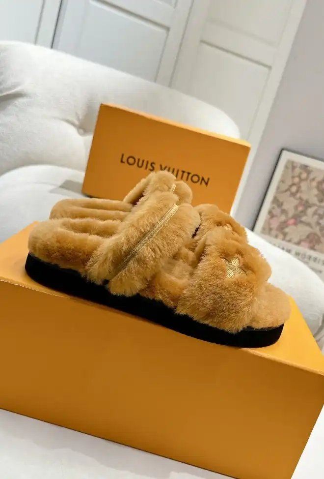 hype LV Slippers