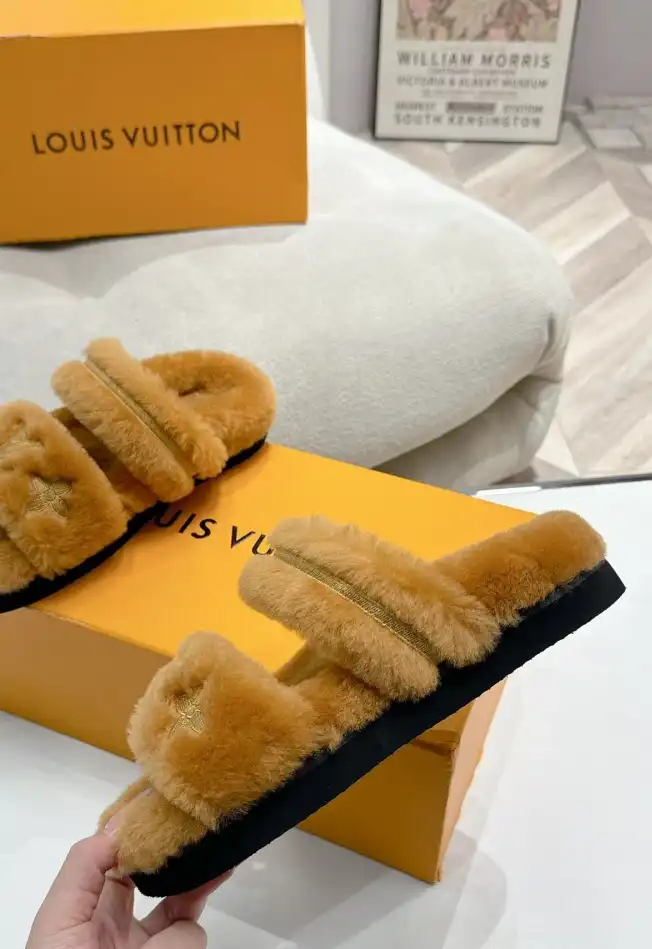 hype LV Slippers