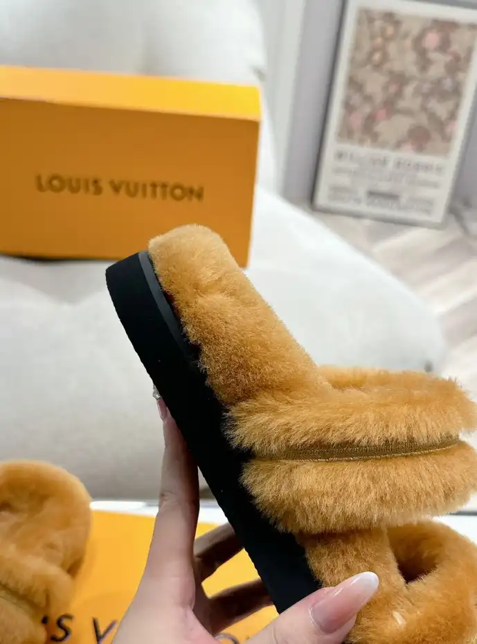 hype LV Slippers