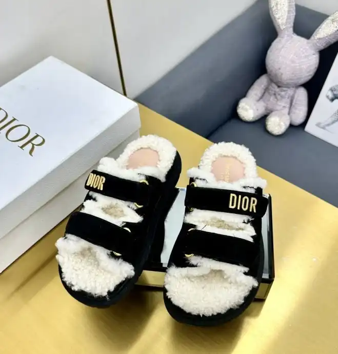 hype Christian Dior Sandals