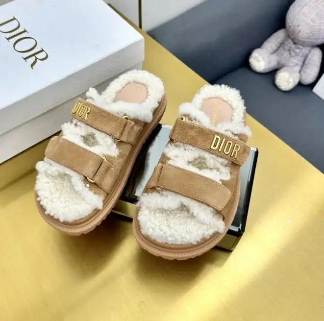 hype Christian Dior Sandals