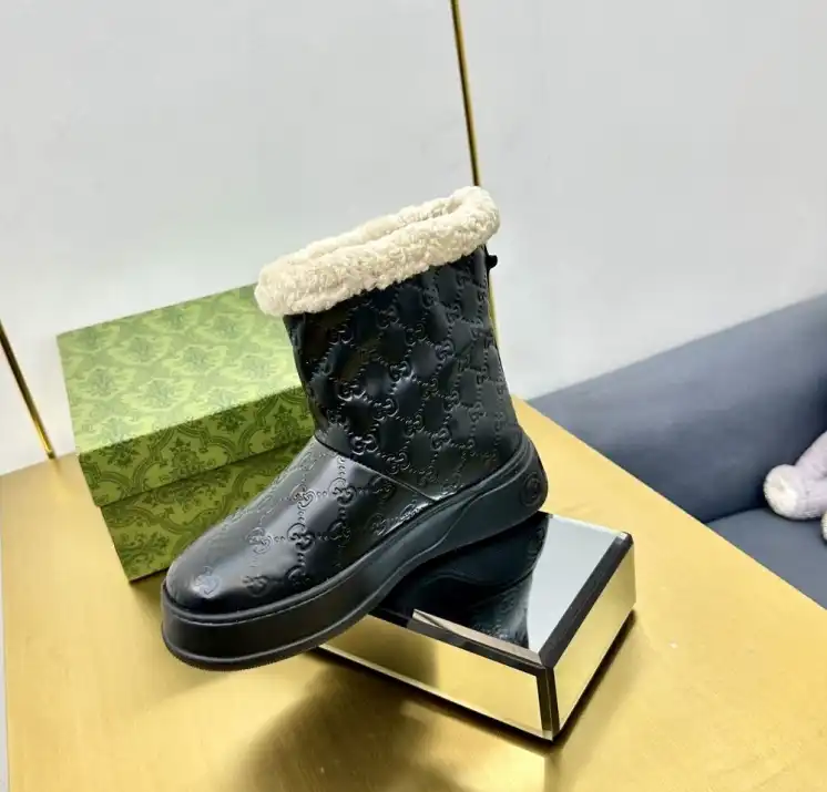 hype Gucci Boots