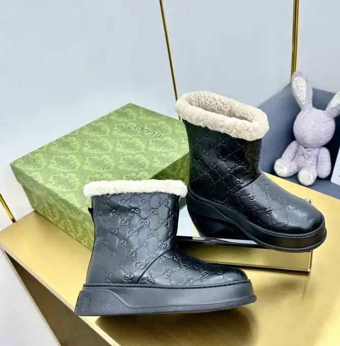 hype Gucci Boots