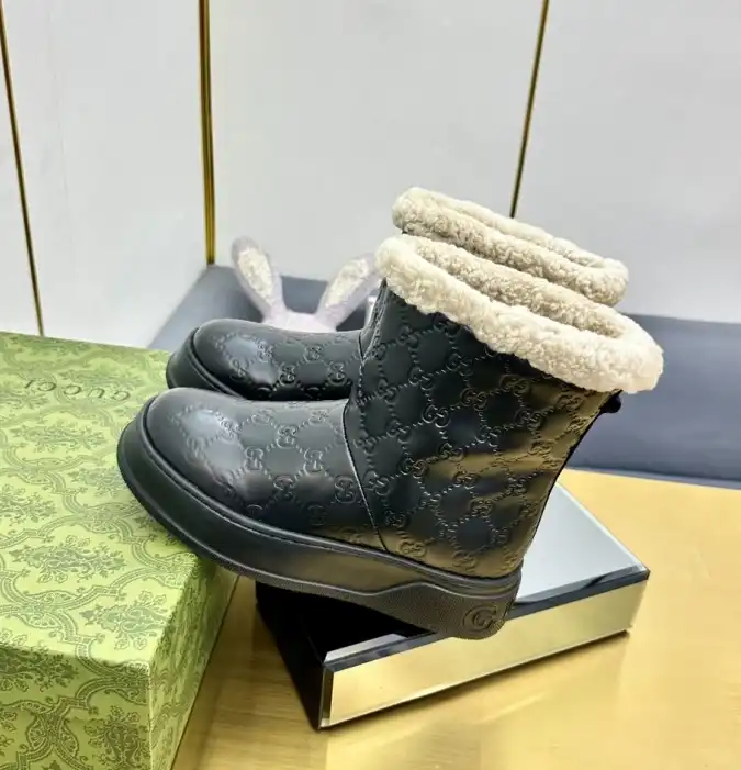 hype Gucci Boots