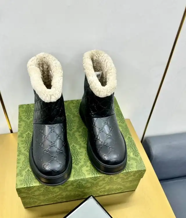 hype Gucci Boots