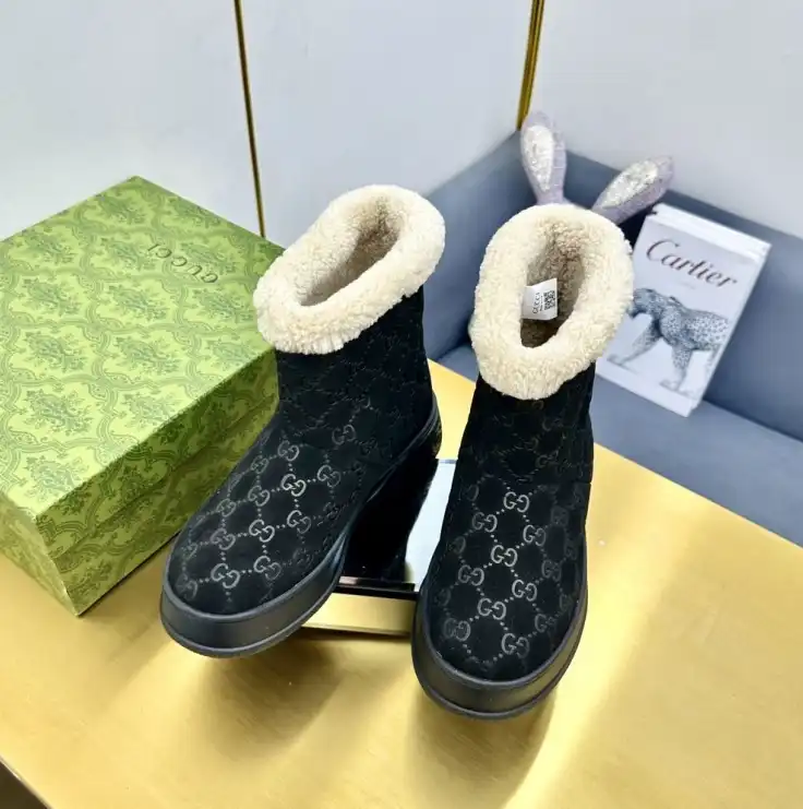 hype Gucci Boots