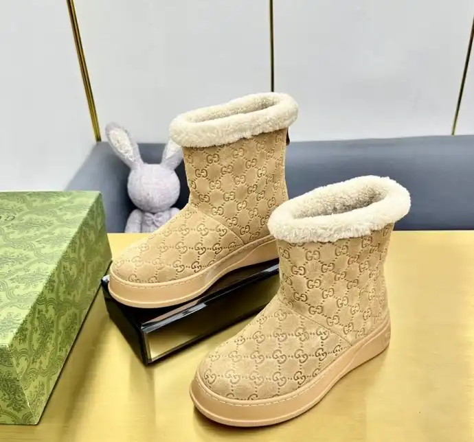 hype Gucci Boots