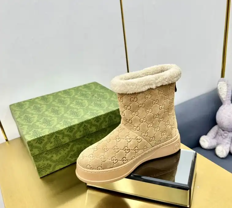 hype Gucci Boots