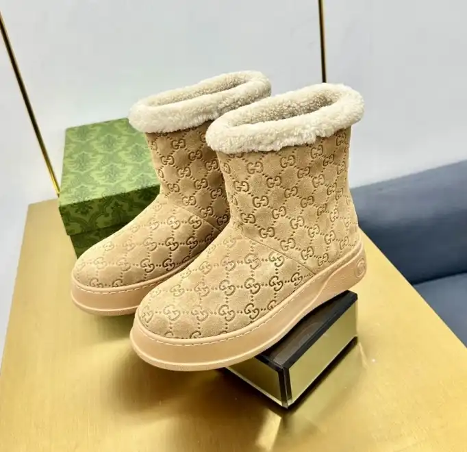 hype Gucci Boots