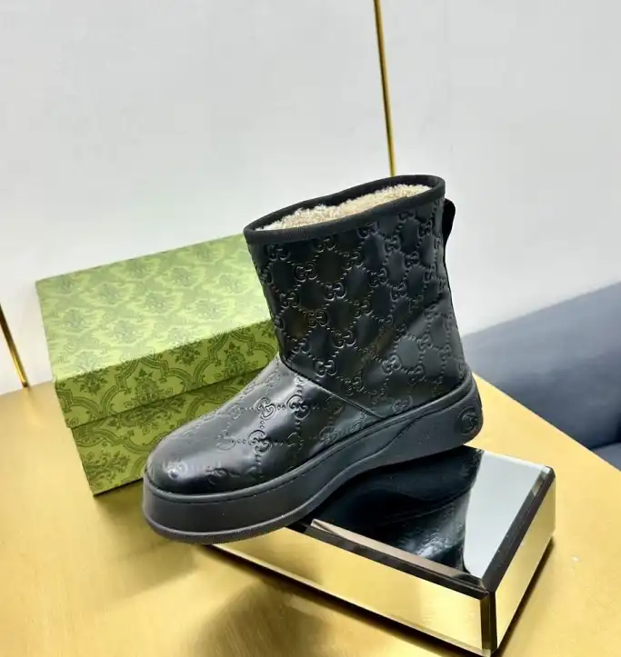 hype Gucci Boots