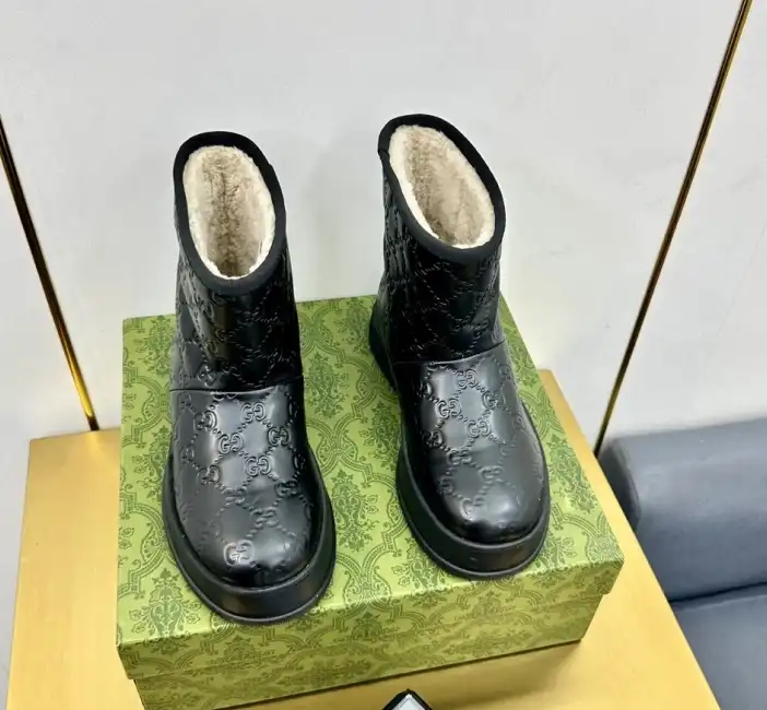 hype Gucci Boots