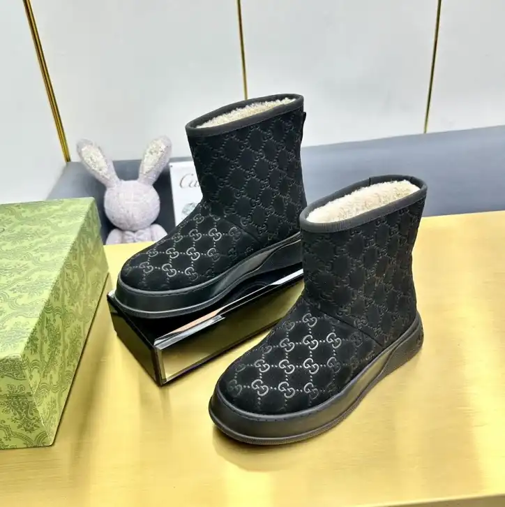 hype Gucci Boots