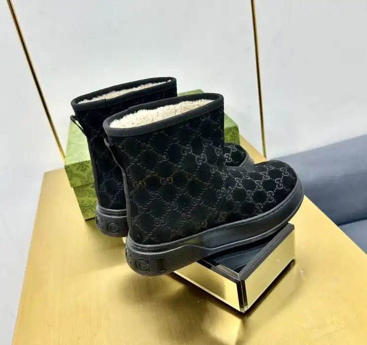 hype Gucci Boots