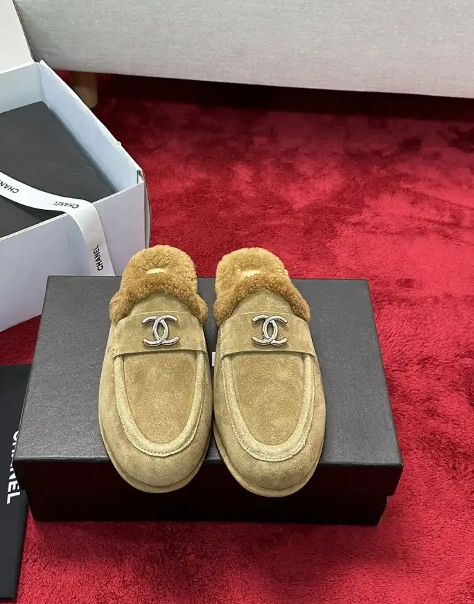 hype Chanel Slippers