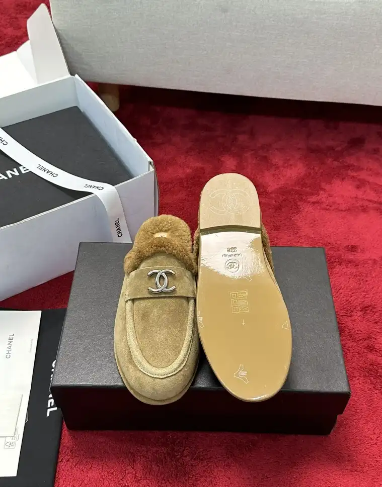 hype Chanel Slippers