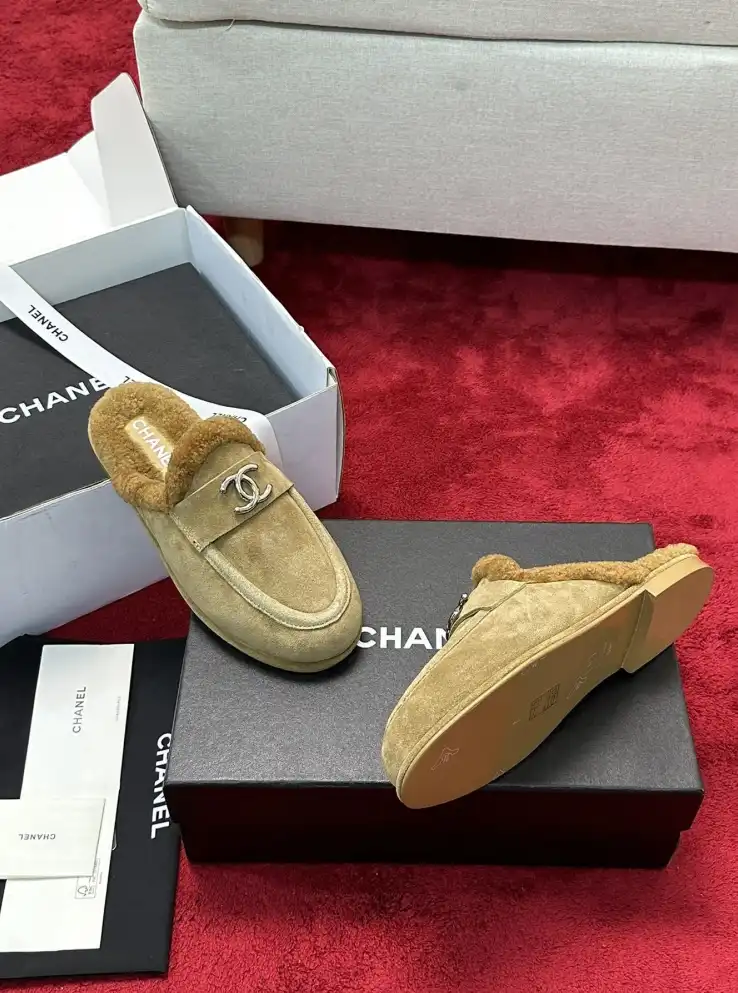 hype Chanel Slippers