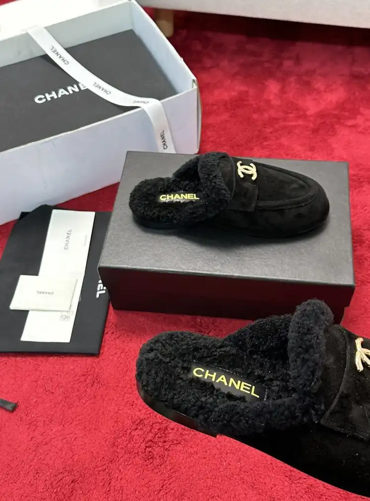 hype Chanel Slippers