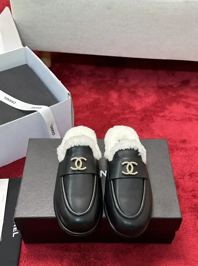 hype Chanel Slippers