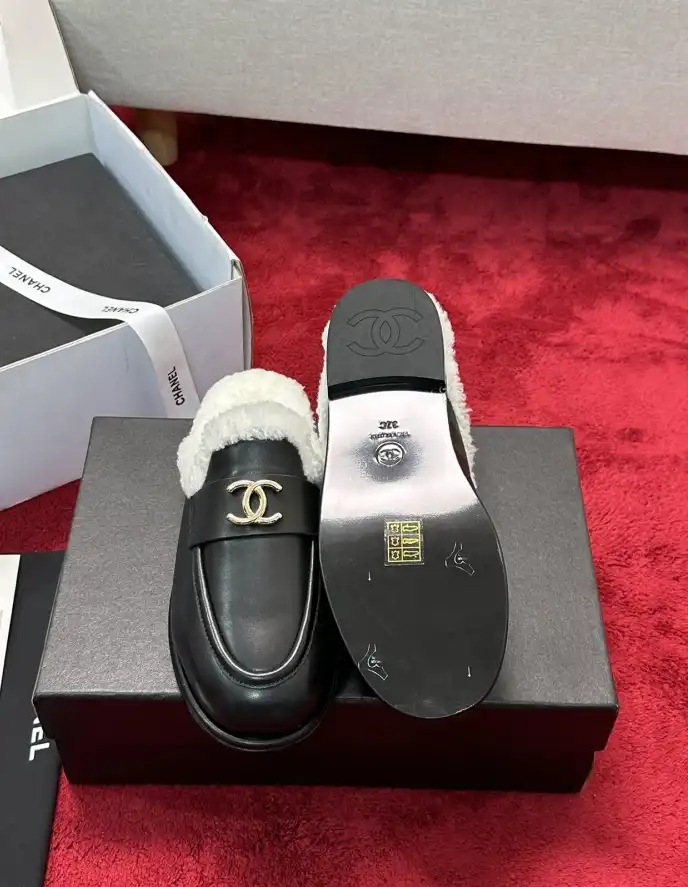 hype Chanel Slippers