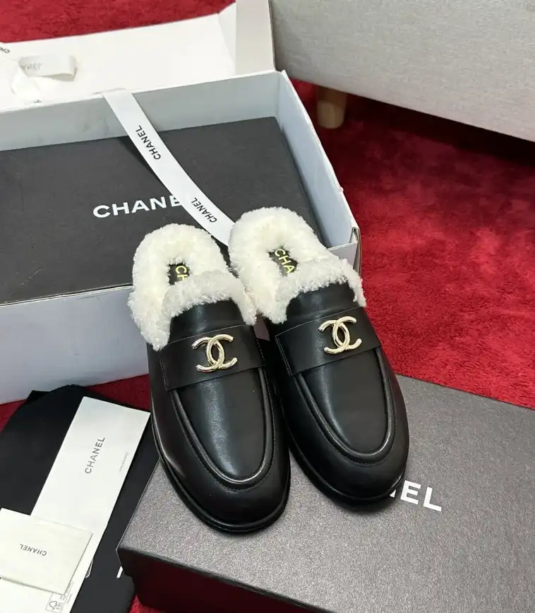 hype Chanel Slippers