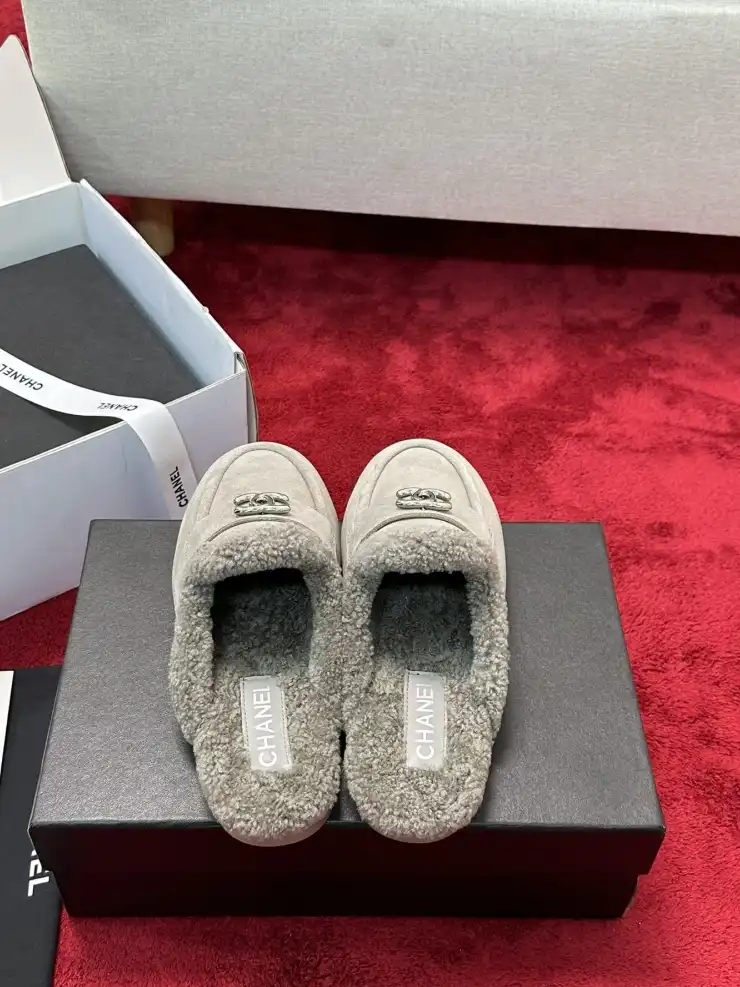 hype Chanel Slippers