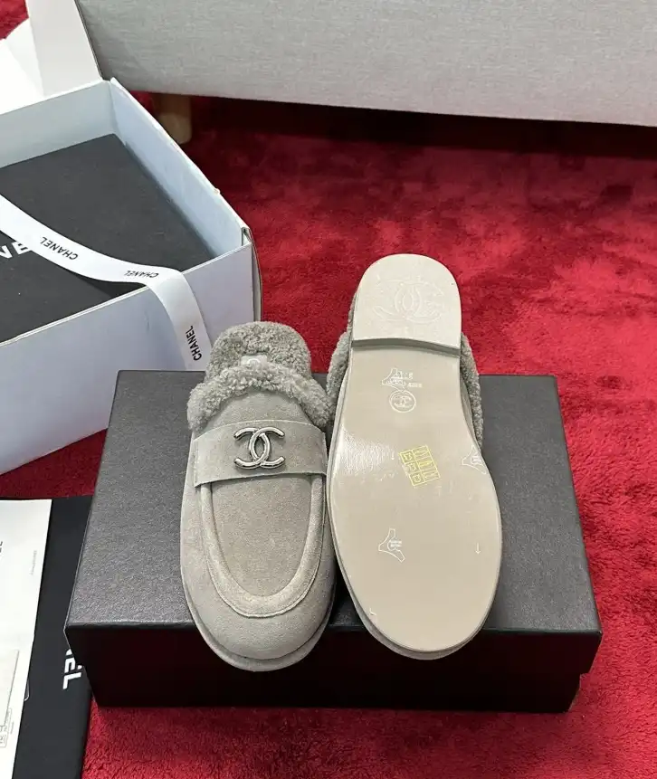 hype Chanel Slippers