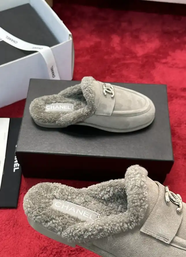 hype Chanel Slippers