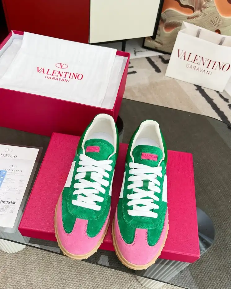 hype Valentino Sneakers